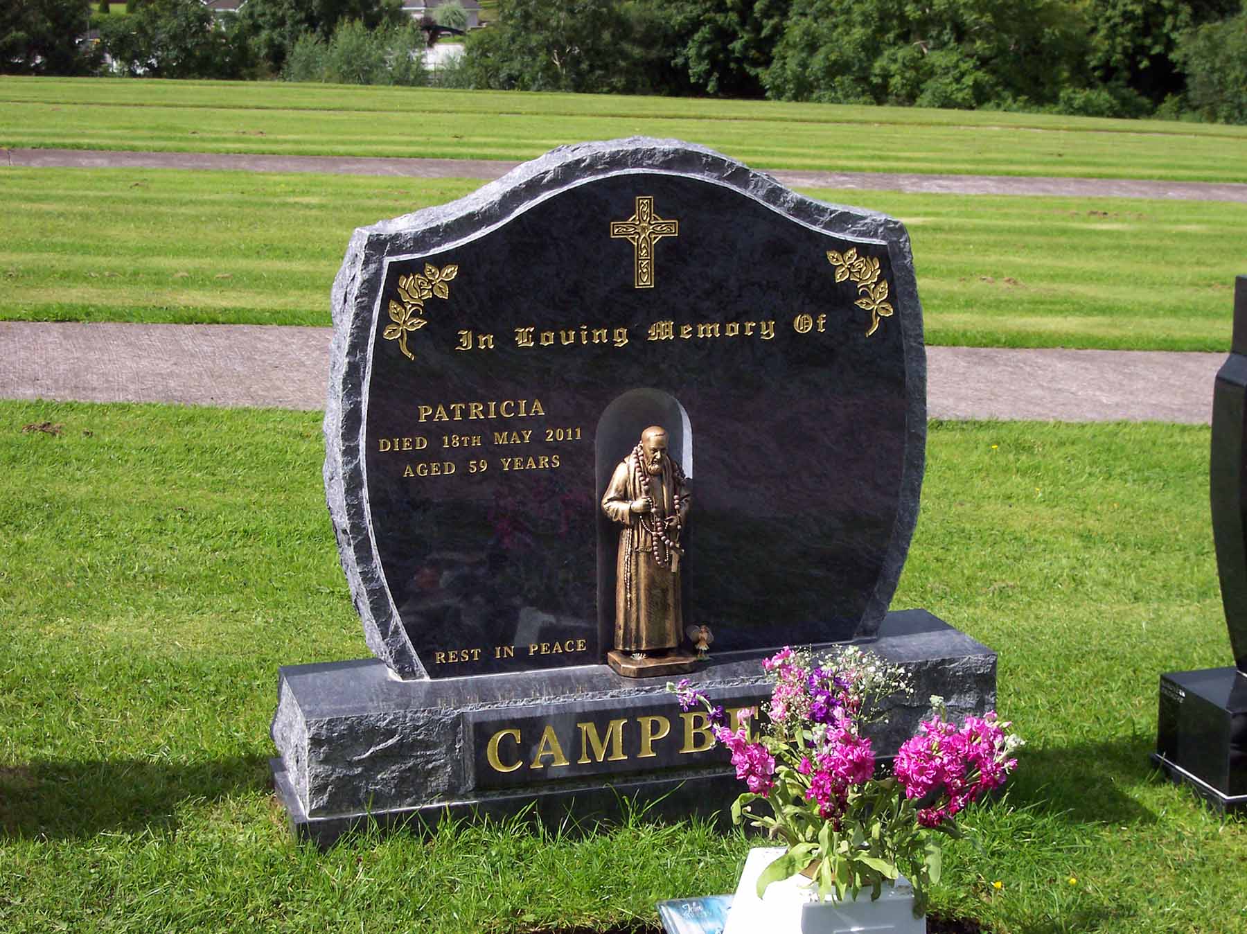 Memorial-Headstones